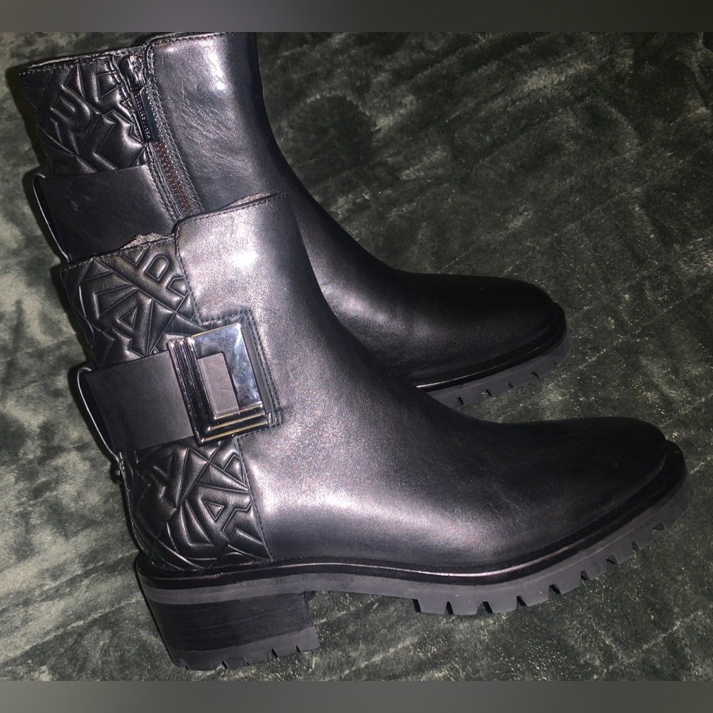 *KARL LAGERFELD VARA BOOTS